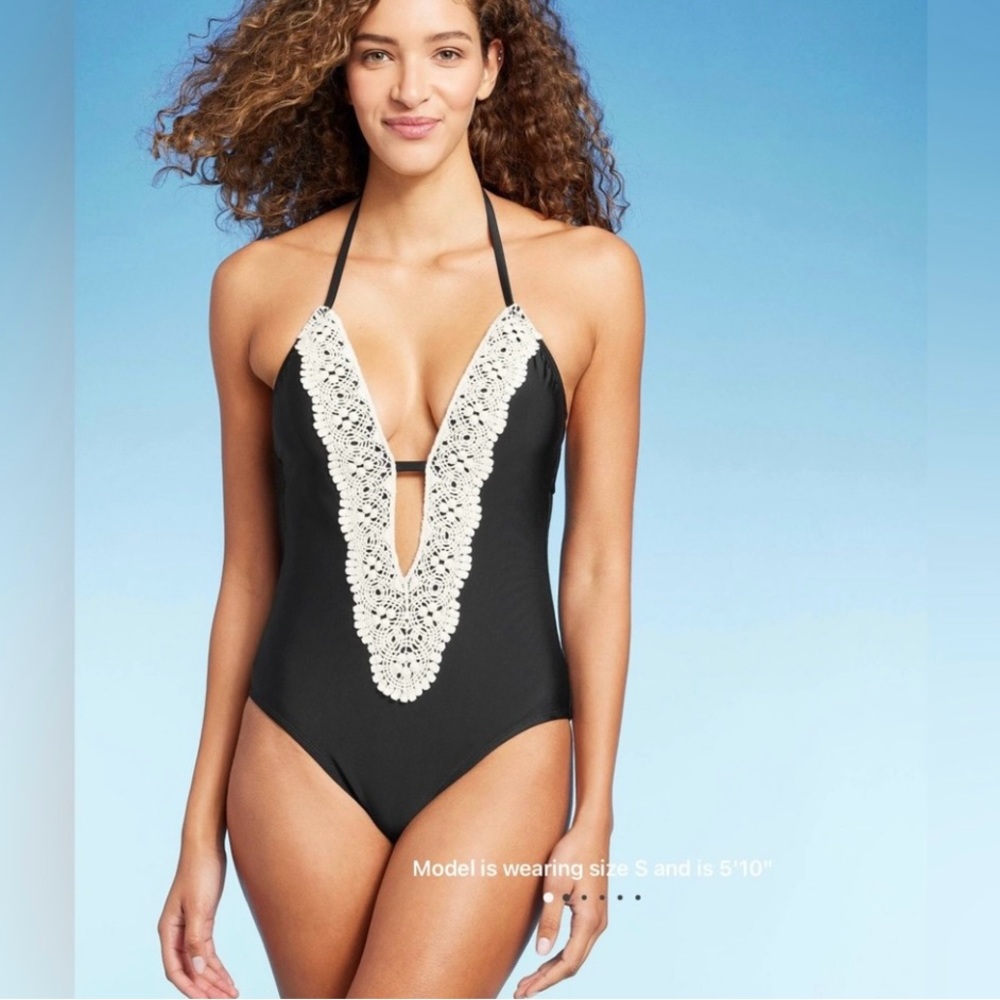 Shade & Shore Black One Piece w/Cream Crochet Embellishment - size S